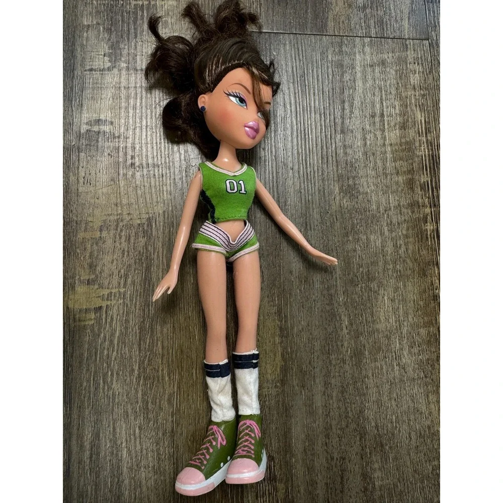 Bratz Play Sportz Basketball Yasmin Doll 2001‎ MGA Green Athletic Outfit 10 inch